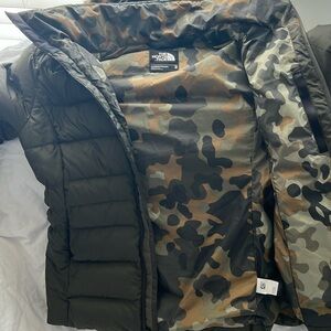 The North Face Green with Camo liner Jacket (M)